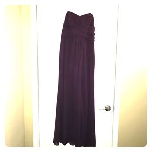 David’s Bridal Plum Strapless Bridesmaid/Prom 👗